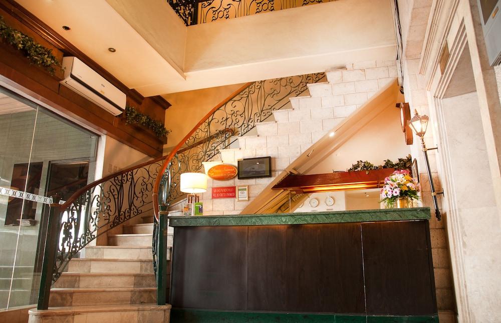 Fernandina 88 Suites Hotel Quezon City Dış mekan fotoğraf