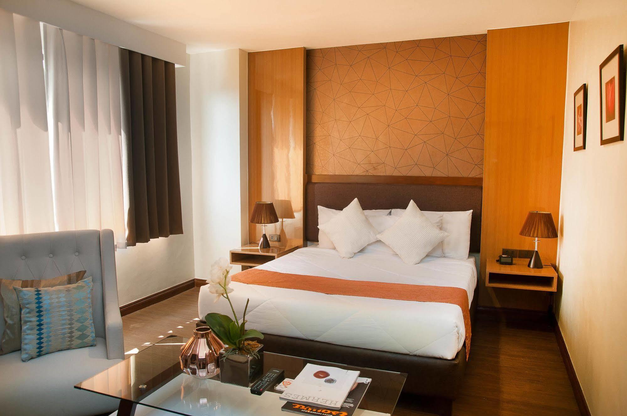Fernandina 88 Suites Hotel Quezon City Dış mekan fotoğraf