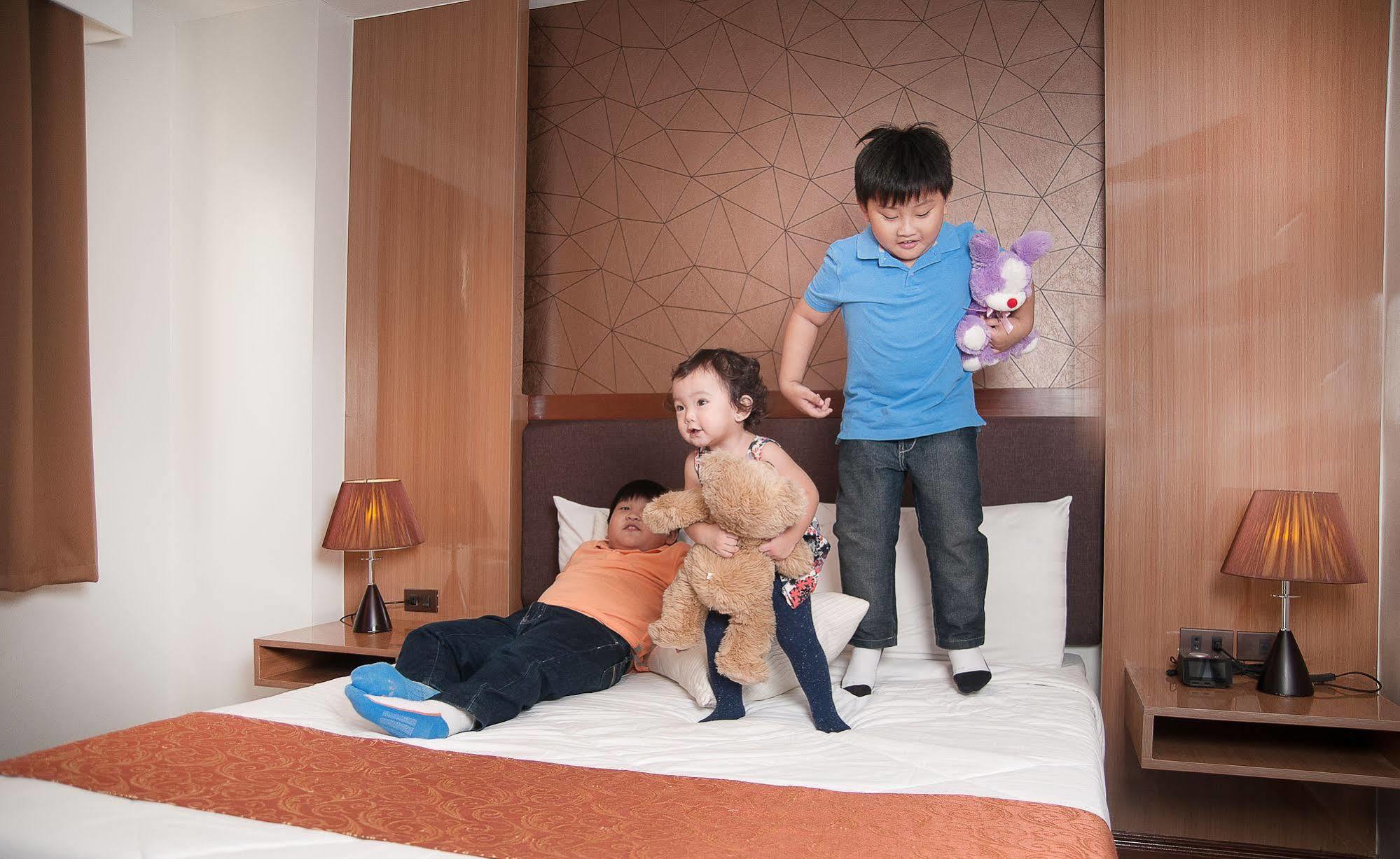 Fernandina 88 Suites Hotel Quezon City Dış mekan fotoğraf
